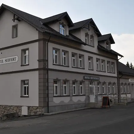 Seifert 3*
